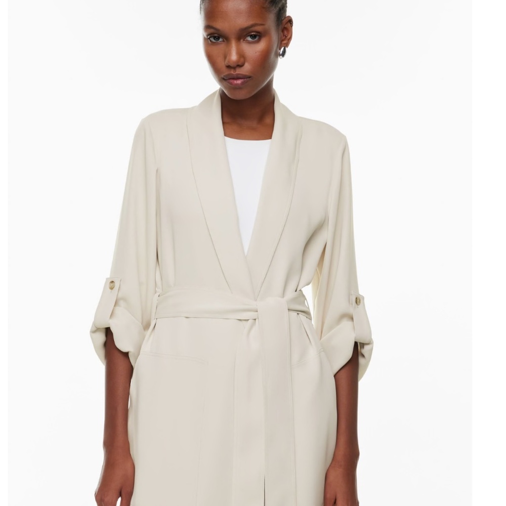 Aritzia  Babaton Matte Pearl New Kahlo Robe XS